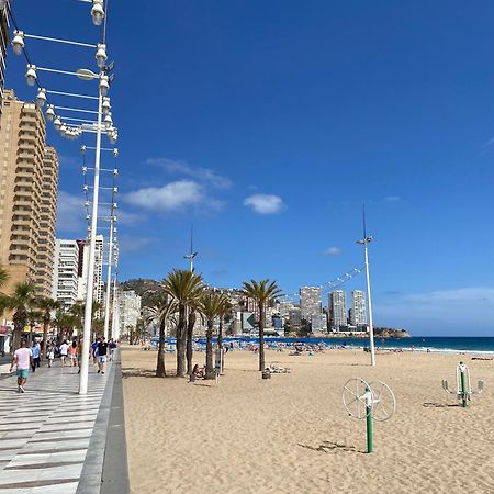 Levante Carlos V 1B Benidorm Luaran gambar